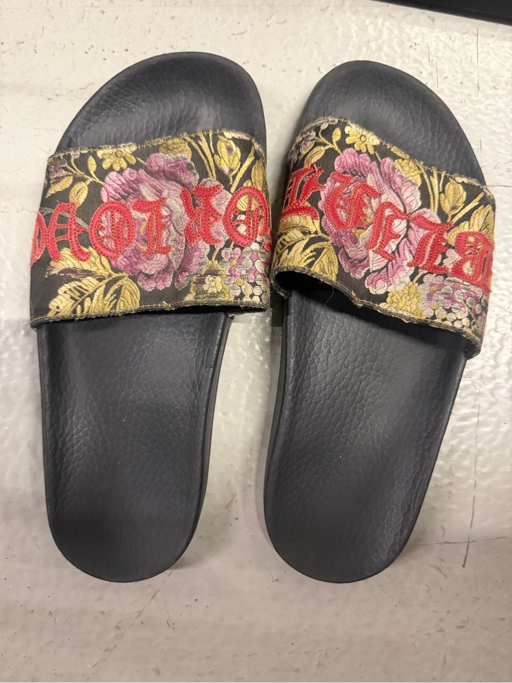 Gucci blind for love slides size 38
